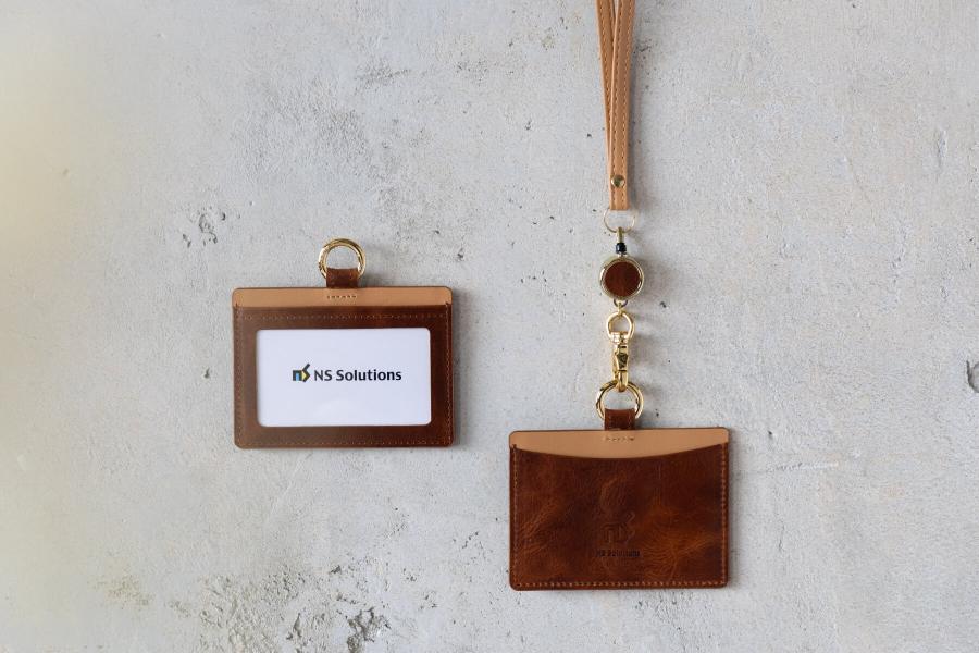 社員証提示を快適にするケース形状の選び方