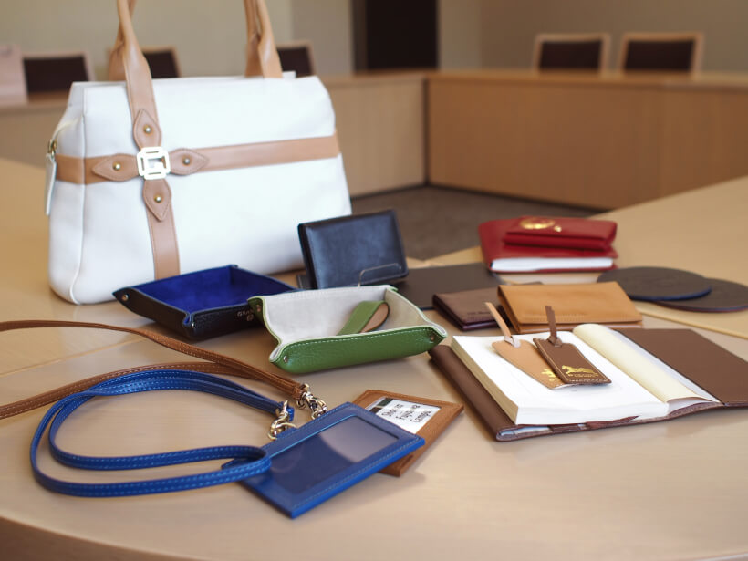 名入れ周年記念品のサンプル貸出と返却の基本