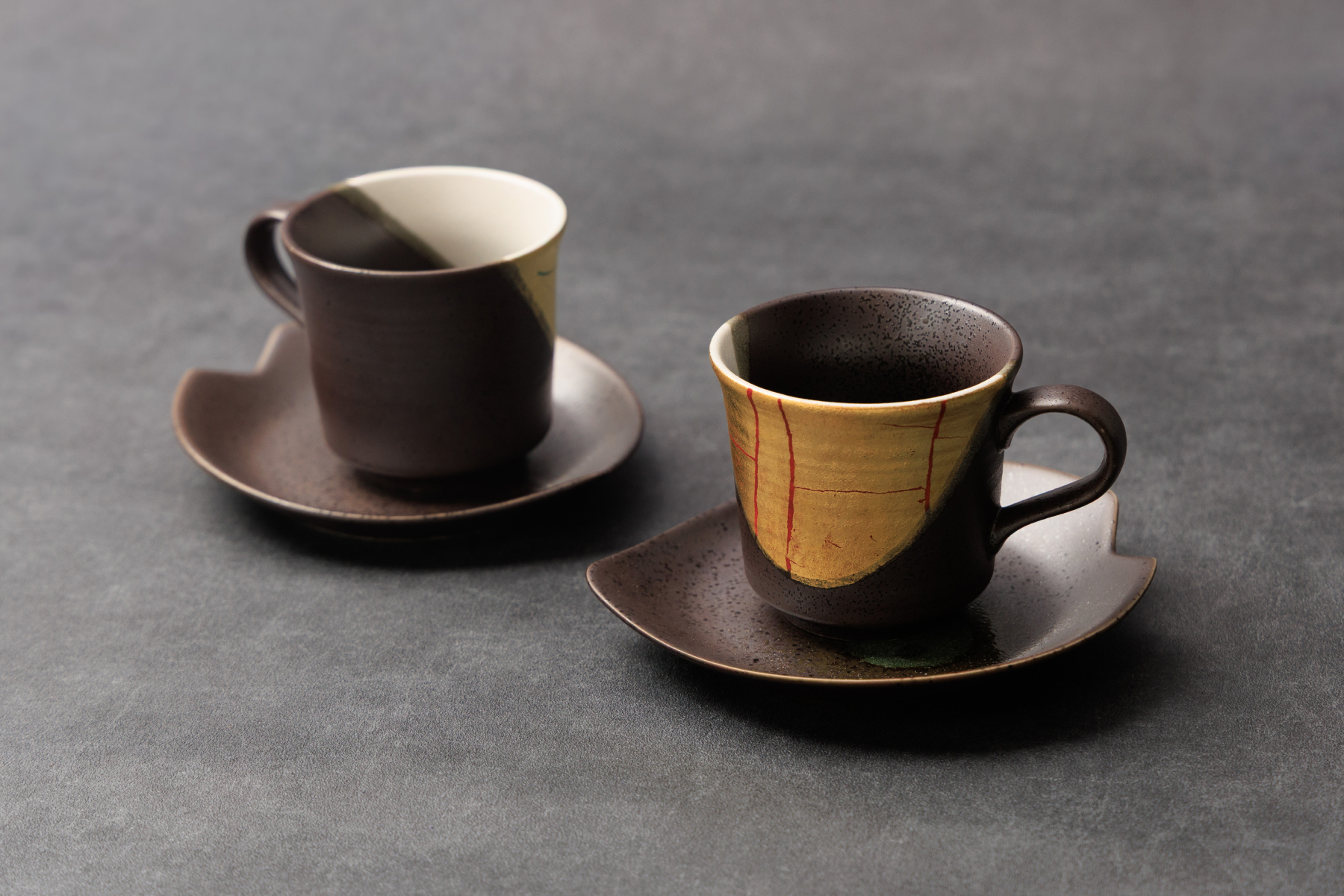 九谷焼 コーヒーカップ 金箔彩 記念品