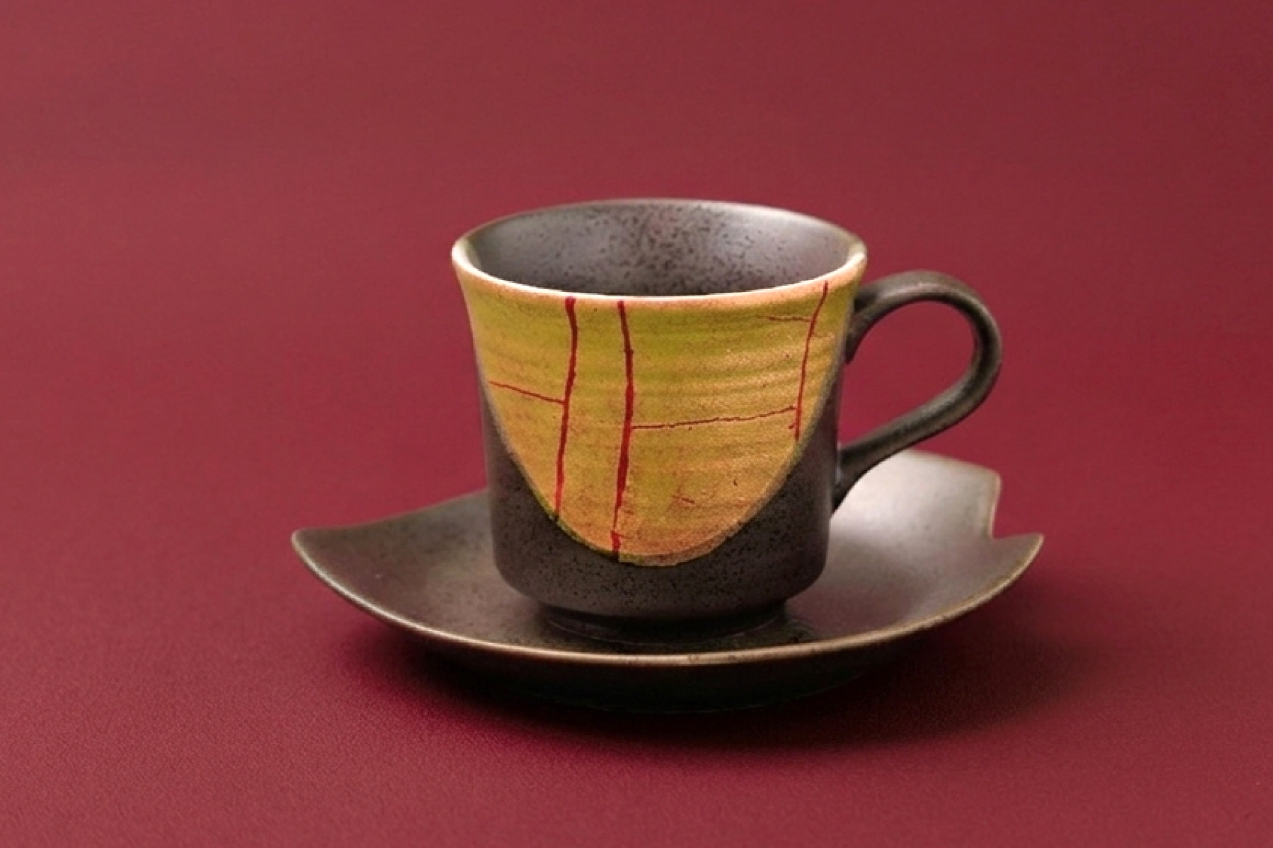 九谷焼 コーヒーカップ 金箔彩 名入れ レッド