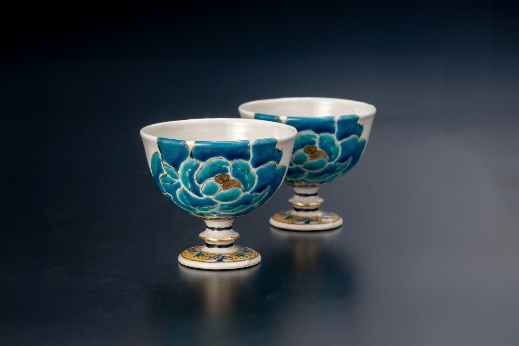 九谷焼 馬上盃 青牡丹図 ペア