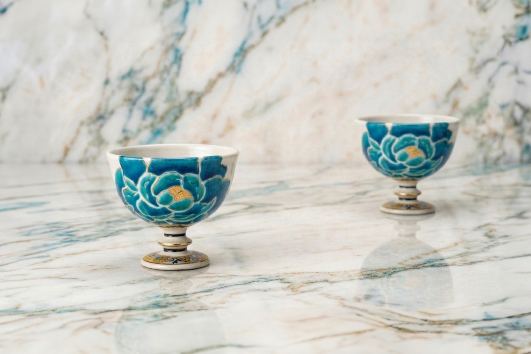 高級 名入れ 記念品 九谷焼 馬上盃 青牡丹図 ペア