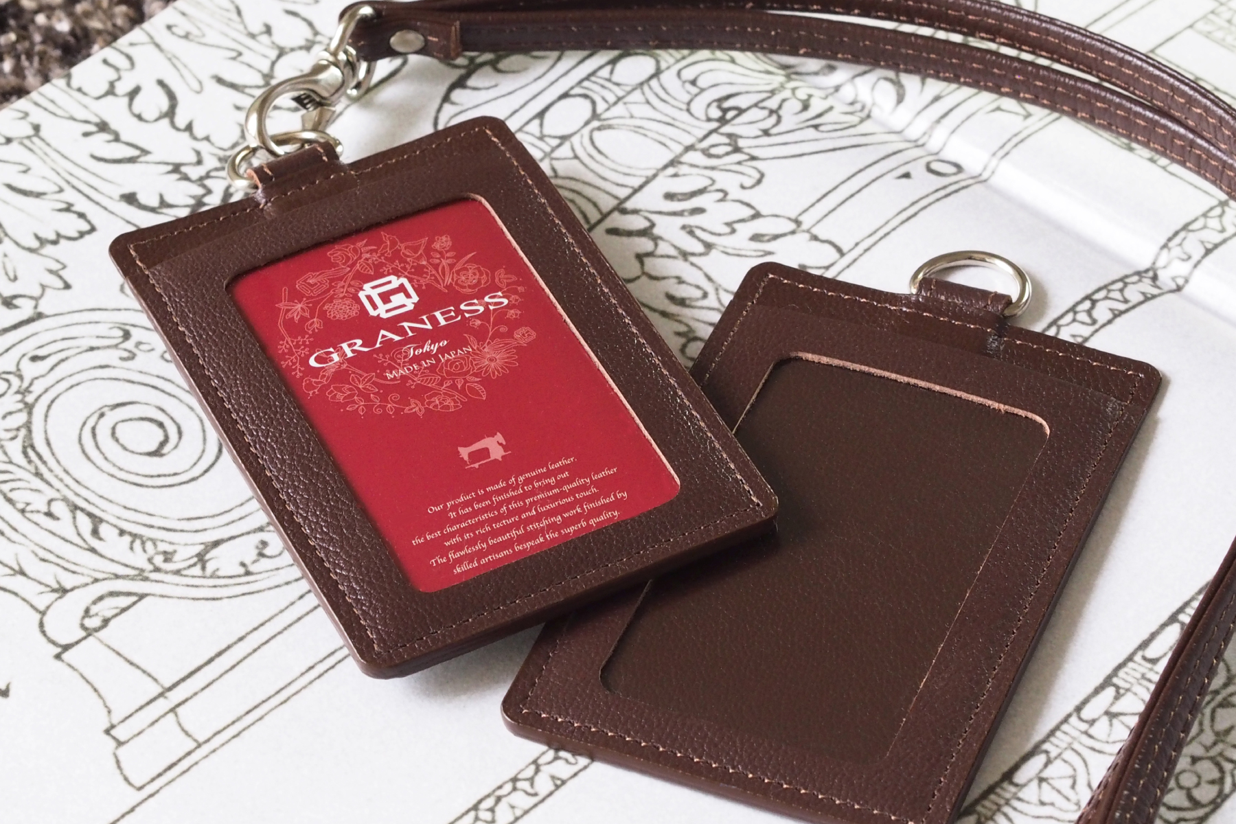 本革製IDケース アーバン縦型 チョコブラウン