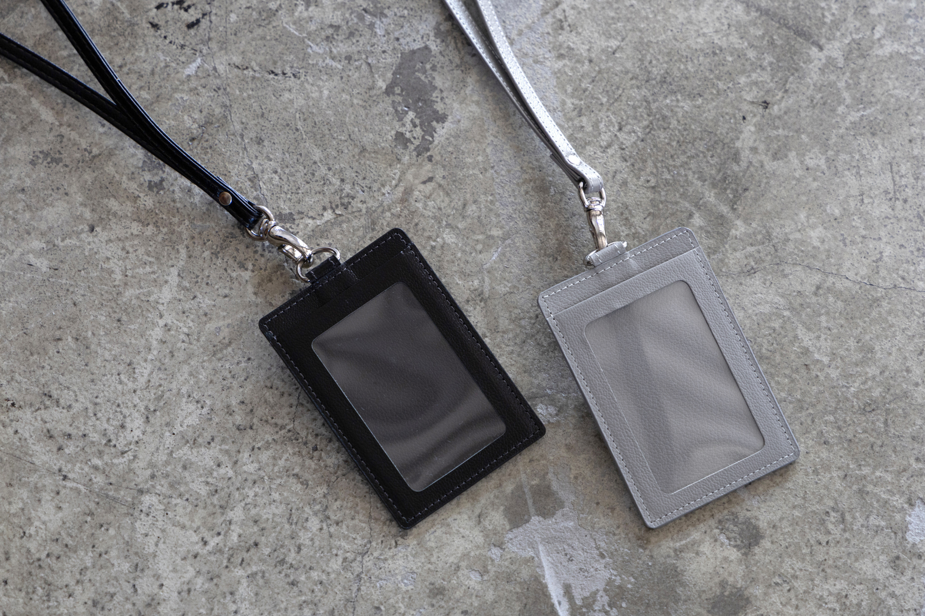 名入れ記念品 本革製IDケース アーバン縦型 ブラック グレー
