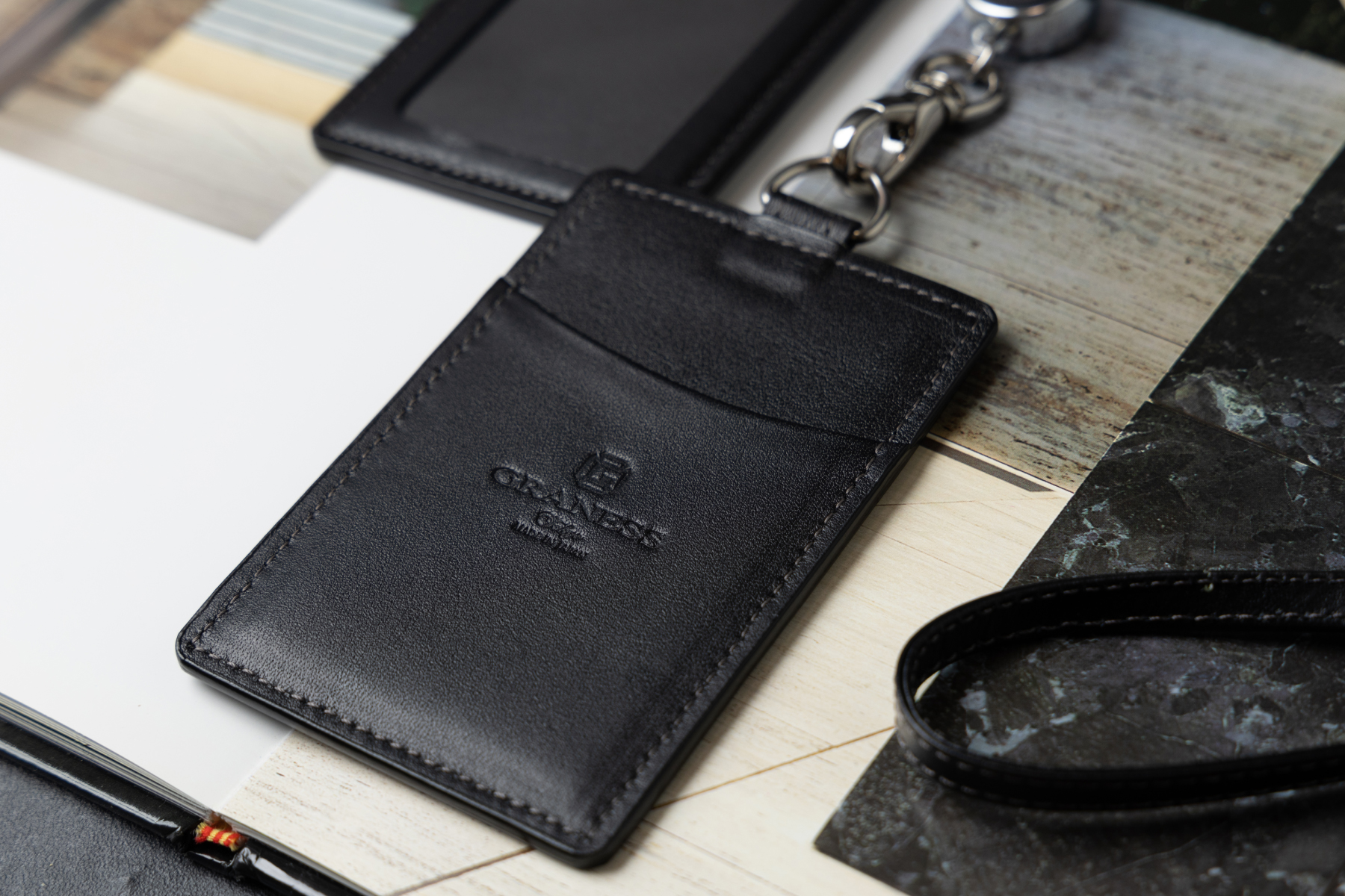 IDケース 縦型 名入れ