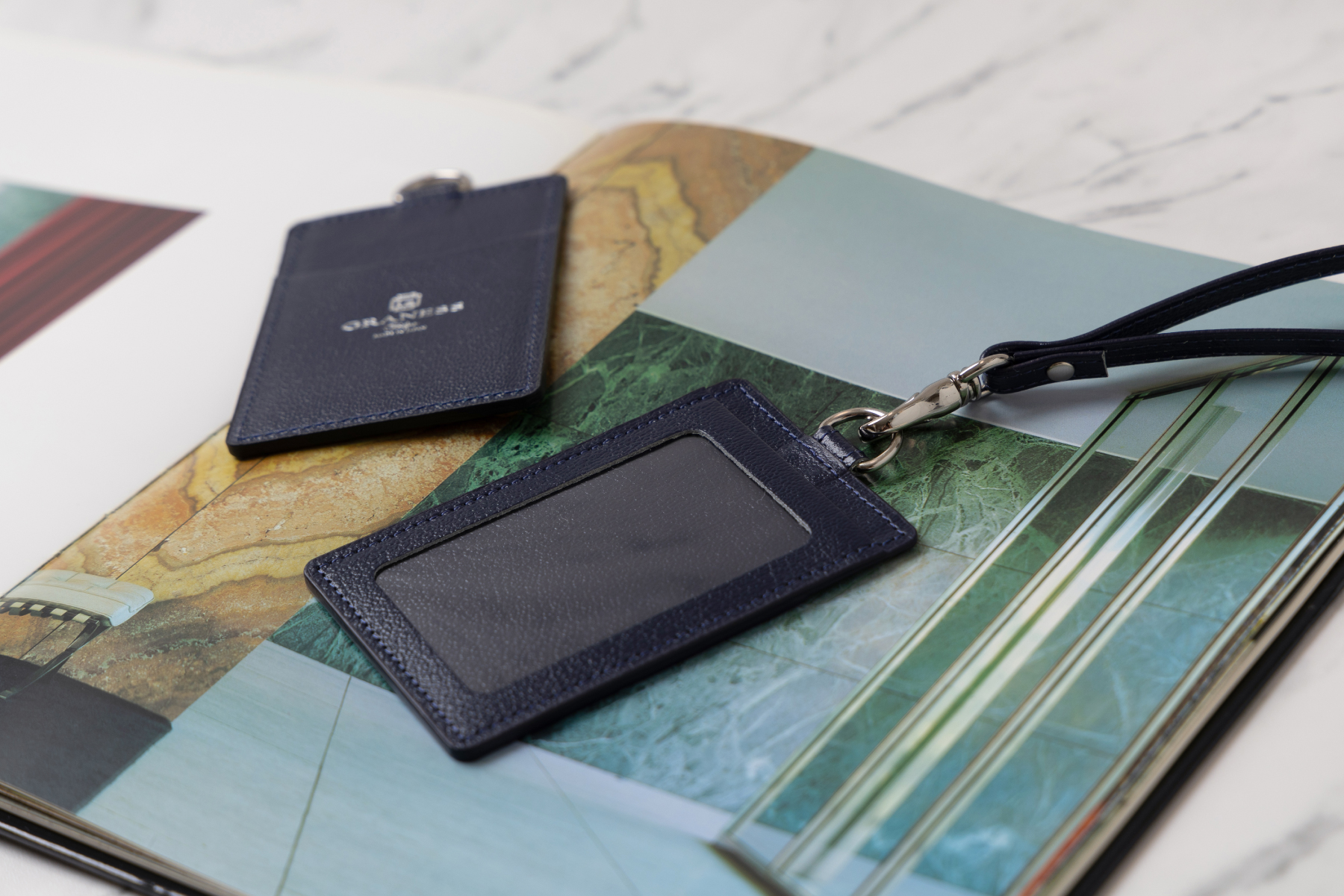 本革IDケース 縦型 ネイビー