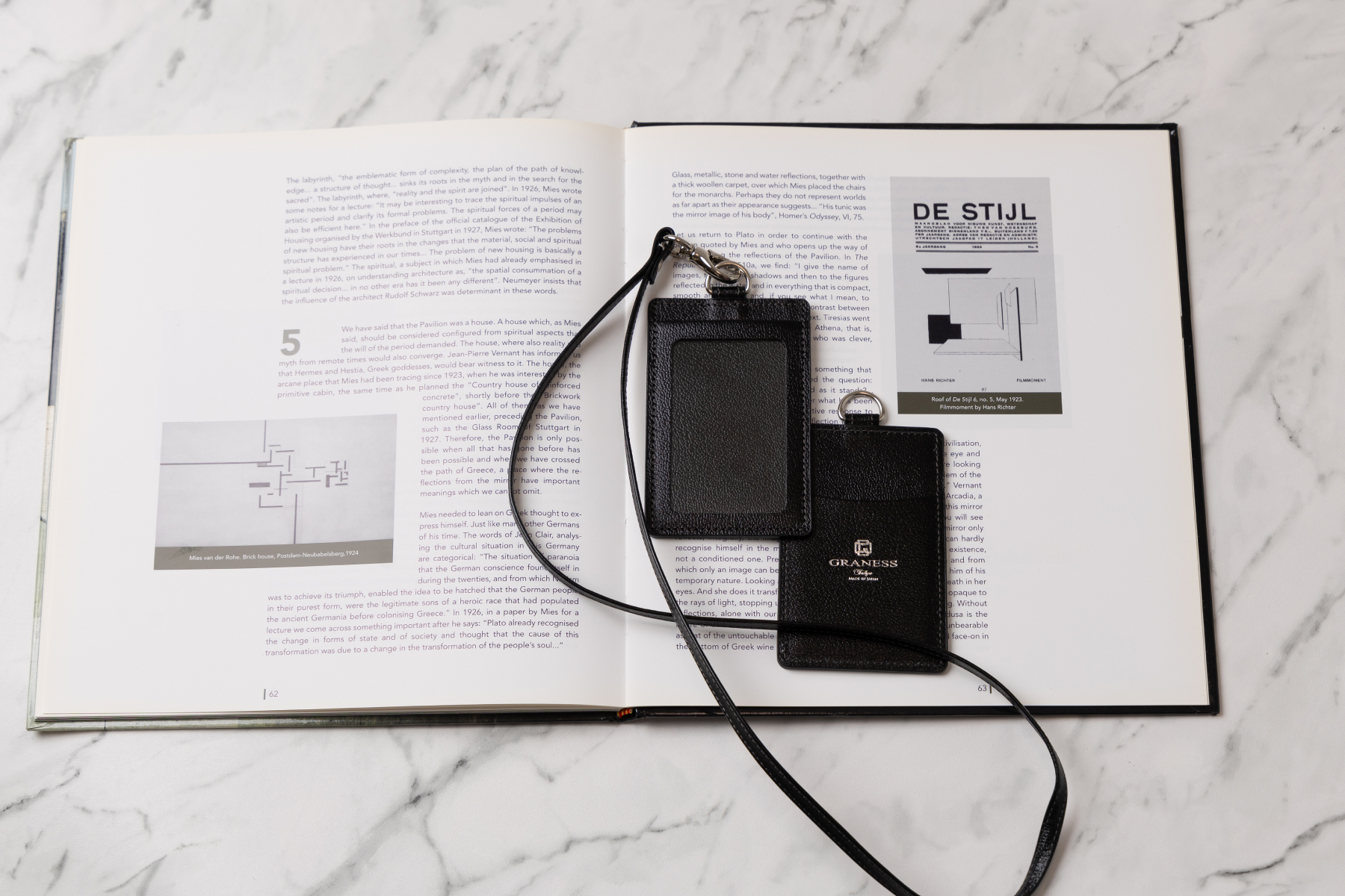 本革IDケース 縦型 ブラック